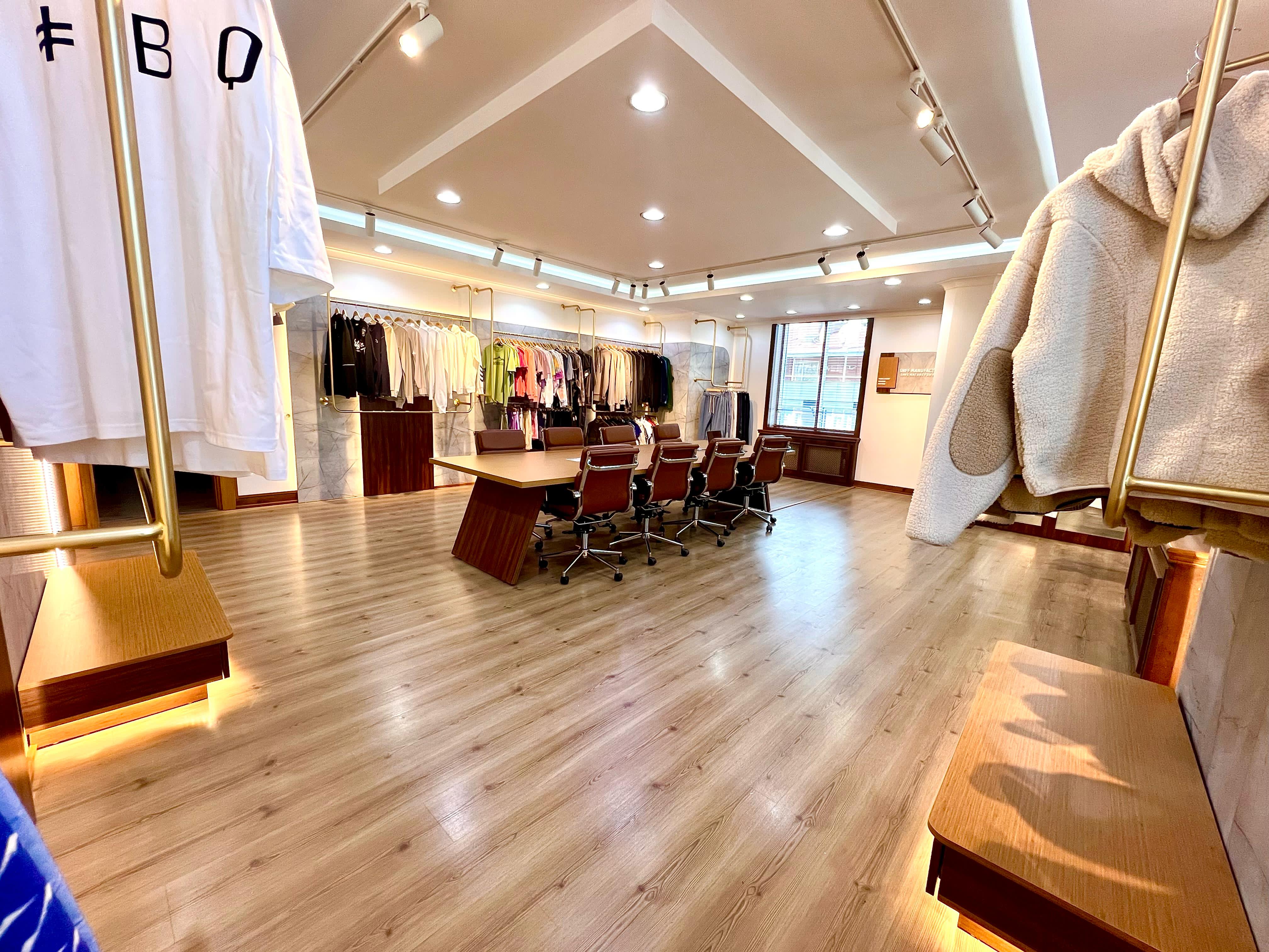 Showroom 3