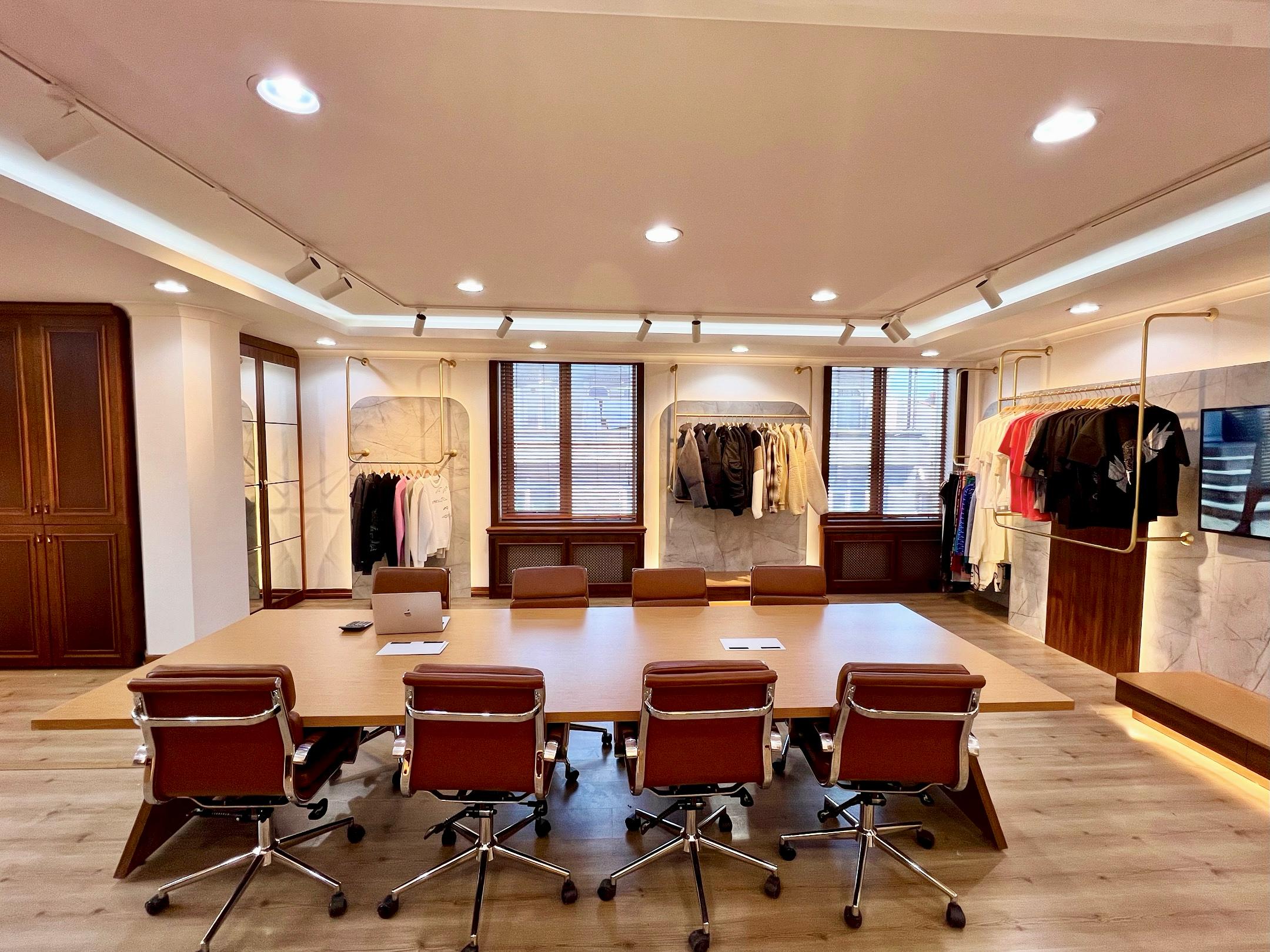 Showroom 1