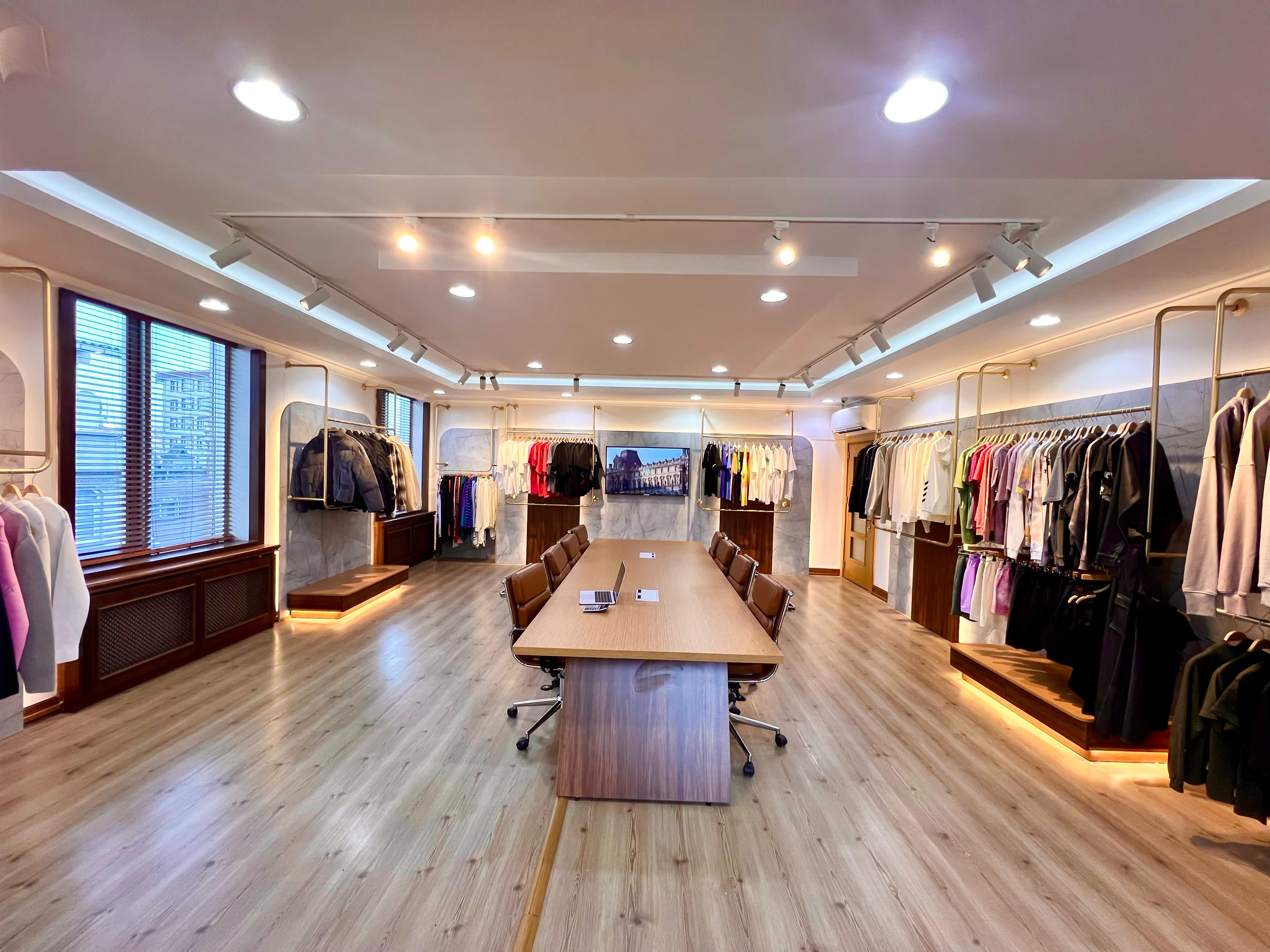 Showroom 2
